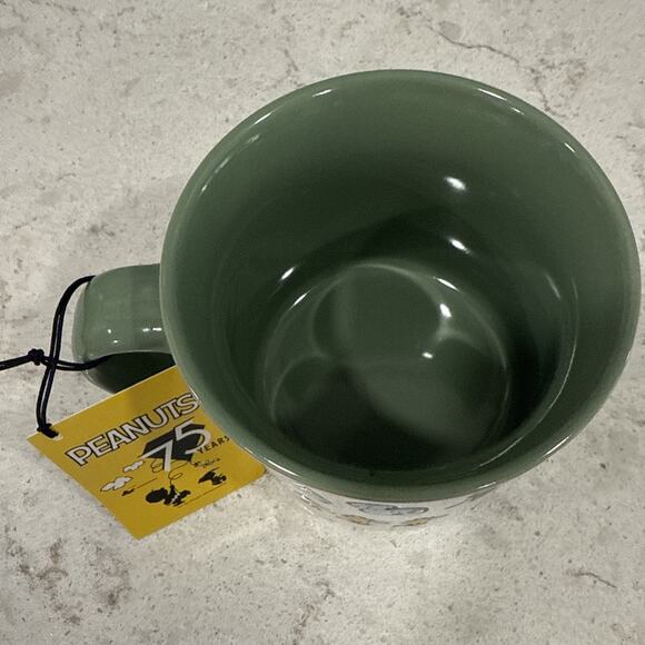 Peanuts Snoopy Woodstock Beagle Scout Friends Make Everything Better 21 oz Mug - Picture 2 of 4